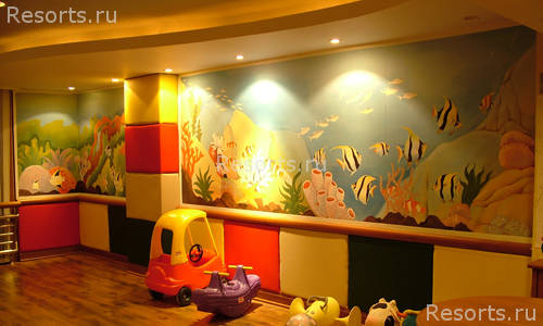 Merlin Beach Resort 39